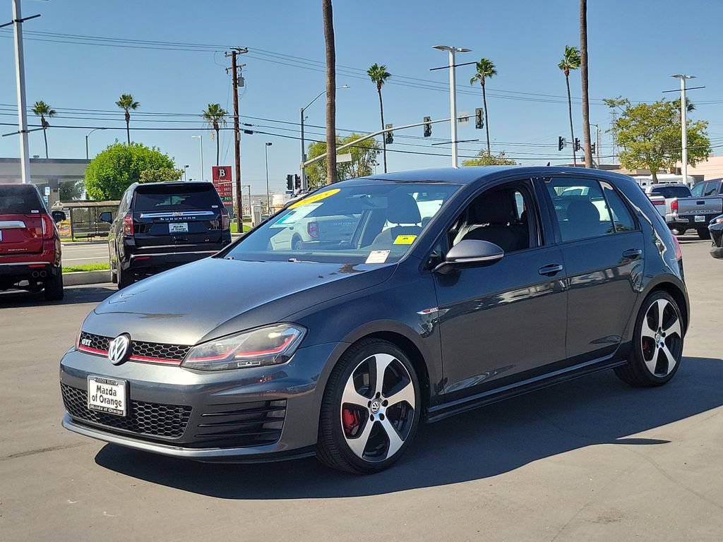 Used 2015 Volkswagen Golf 4-Door FWD image 31