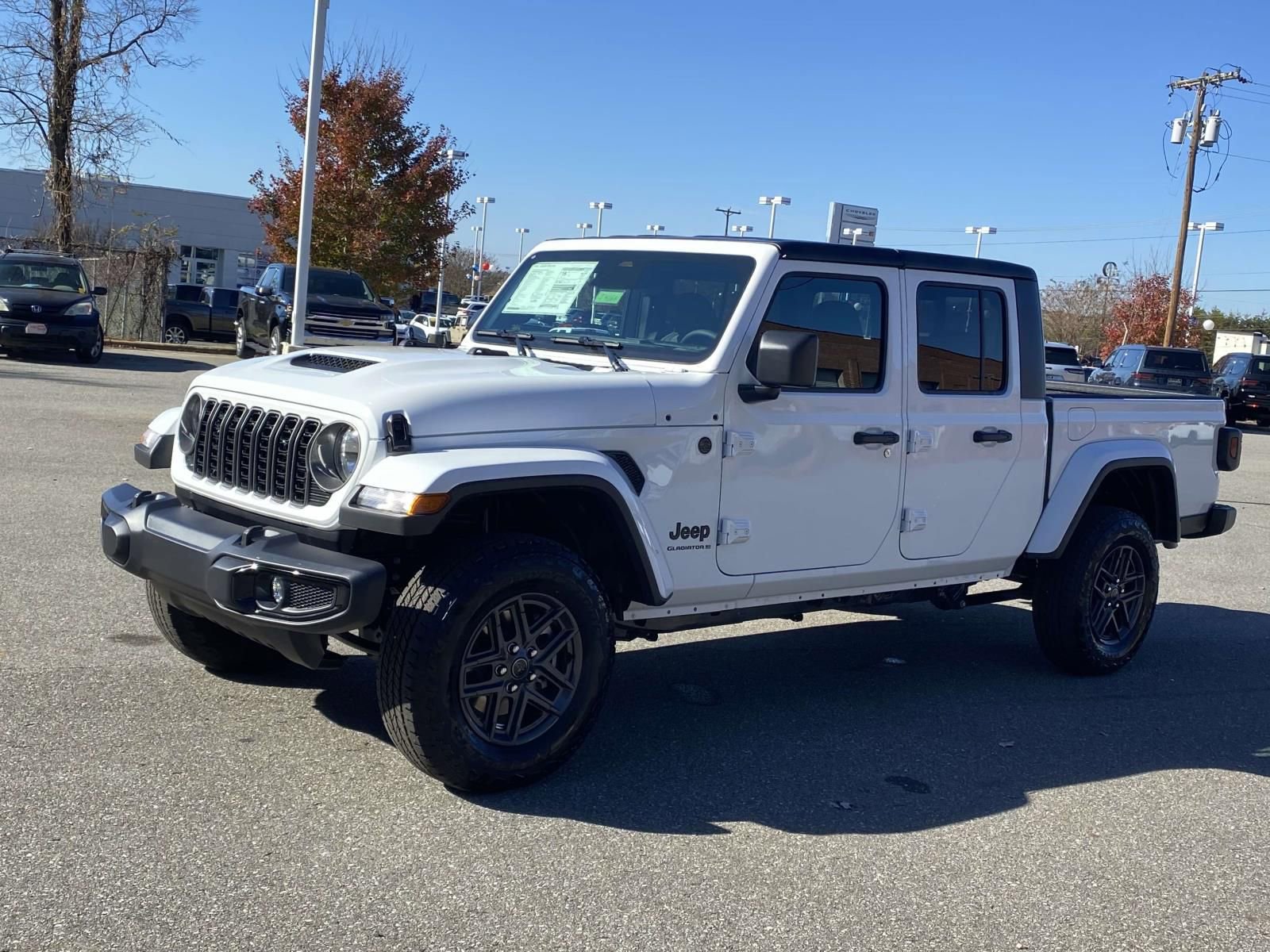New 2026 Jeep Gladiator Sport image 3