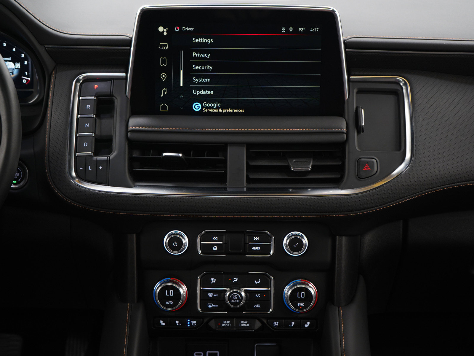 Used 2024 GMC Yukon XL AT4 w/ AT4 Premium Package AWD/4WD image 19