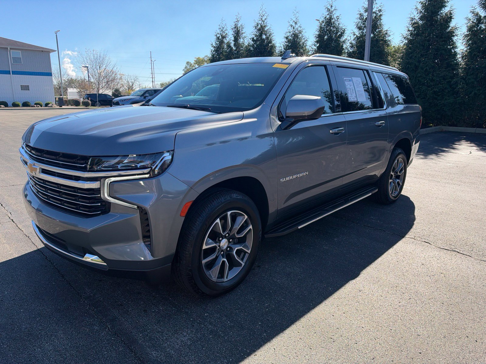 Used 2021 Chevrolet Suburban LT w/ Rear Media and Nav Package AWD/4WD image 9
