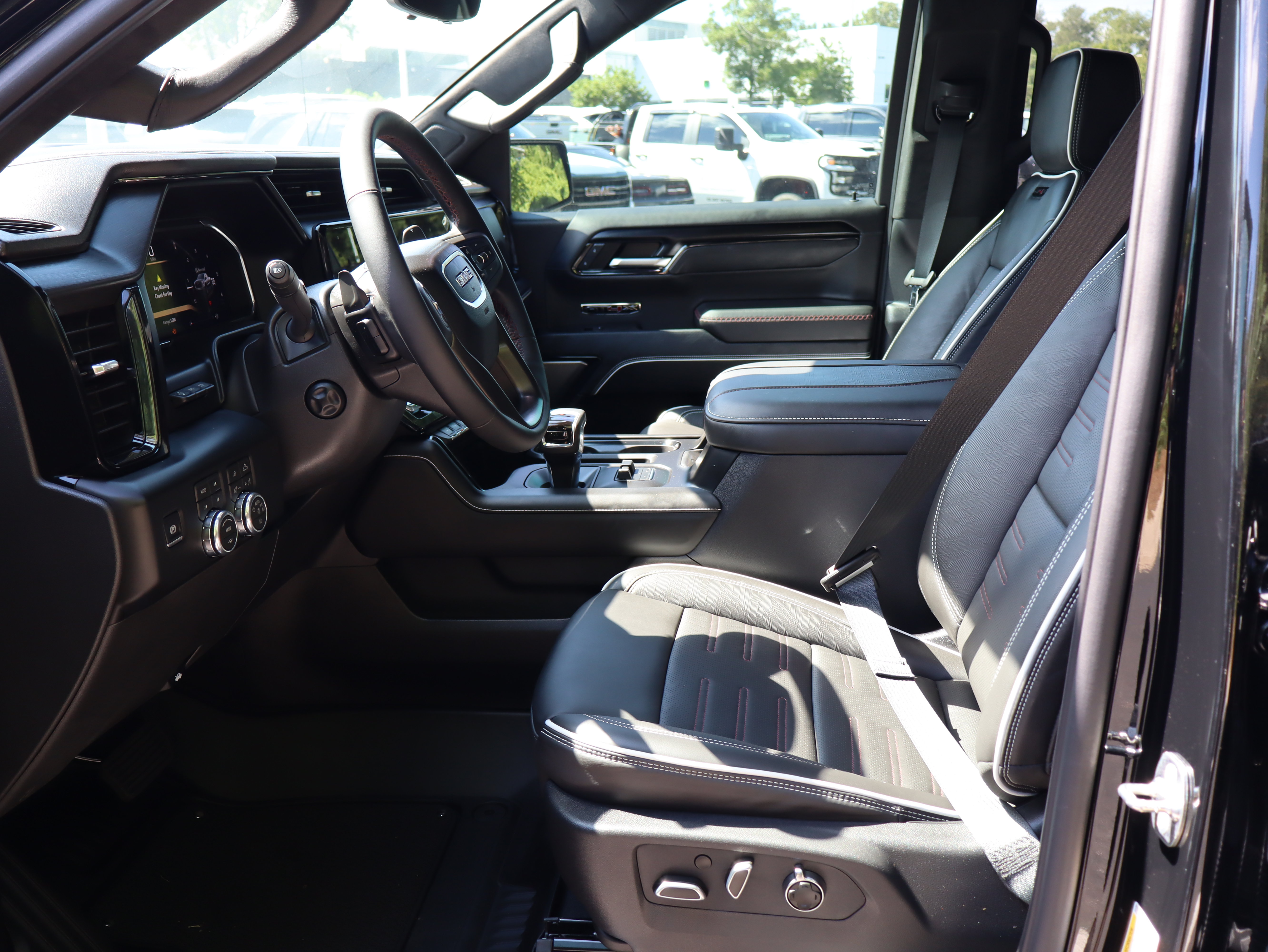 New 2026 GMC Sierra 1500 AT4X AWD/4WD image 19