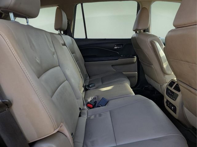 Used 2016 Honda Pilot Touring image 10