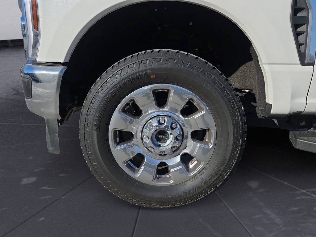 Used 2025 Ford F250 Lariat w/ Chrome Package image 14