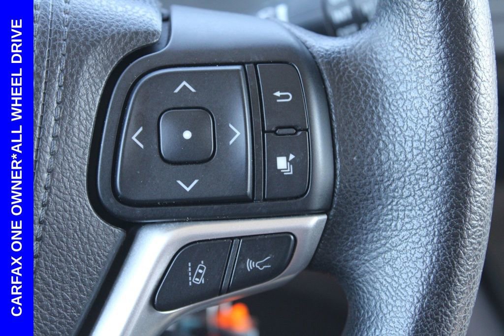 Used 2018 Toyota Sienna LE image 32