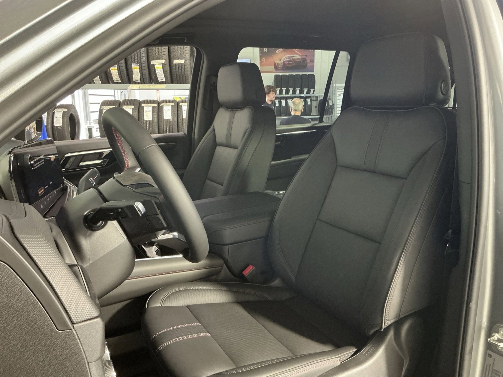 New 2026 Chevrolet Suburban RST w/ RST Capability Package image 21