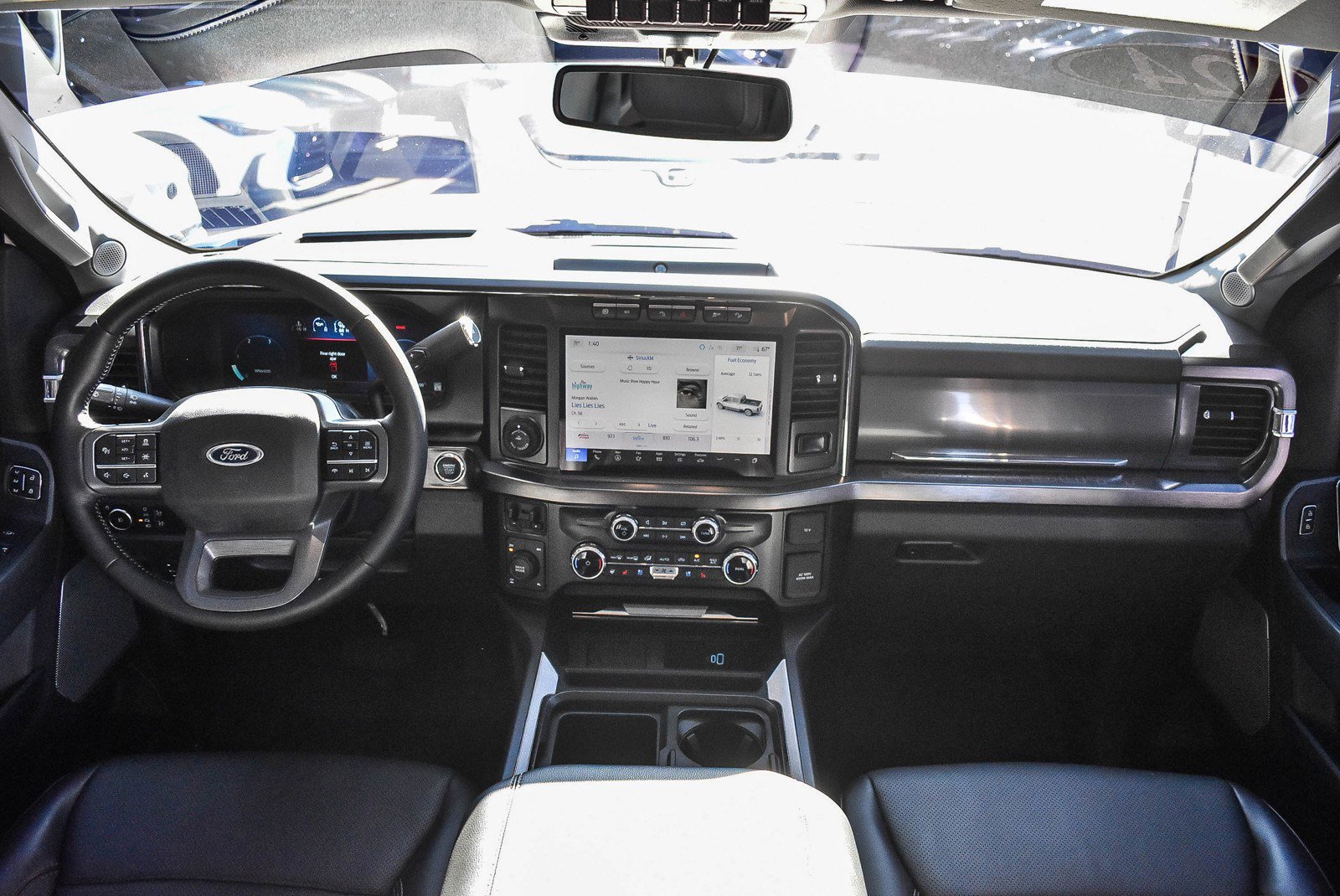 Used 2024 Ford F350 Lariat w/ Lariat Ultimate Package image 12