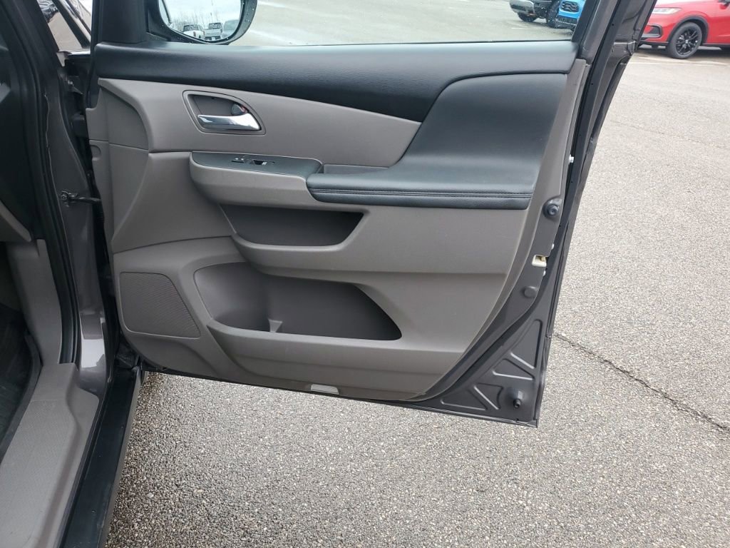 Used 2015 Honda Odyssey EX-L image 29