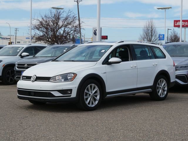 Used 2017 Volkswagen Golf Alltrack SEL image 3
