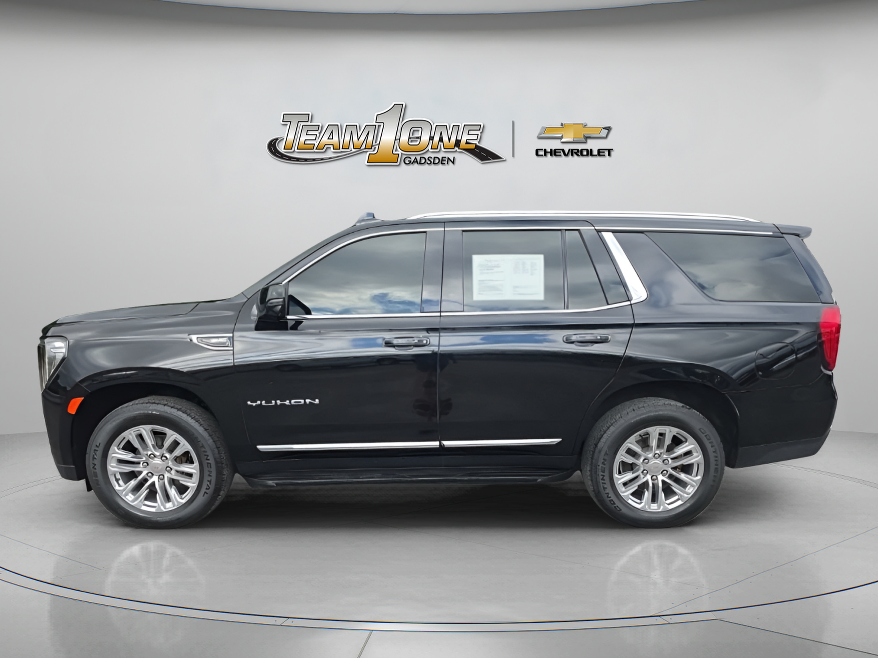 Used 2022 GMC Yukon SLT w/ SLT Premium Package RWD image 4
