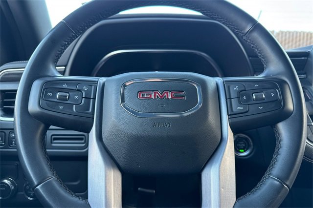 Used 2023 GMC Yukon SLT image 35