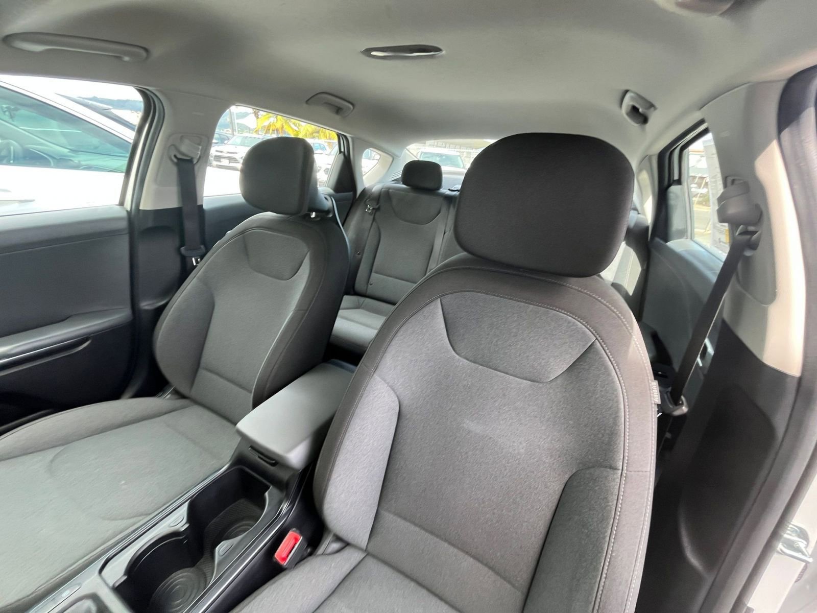 Used 2025 Kia K4 LXS image 35