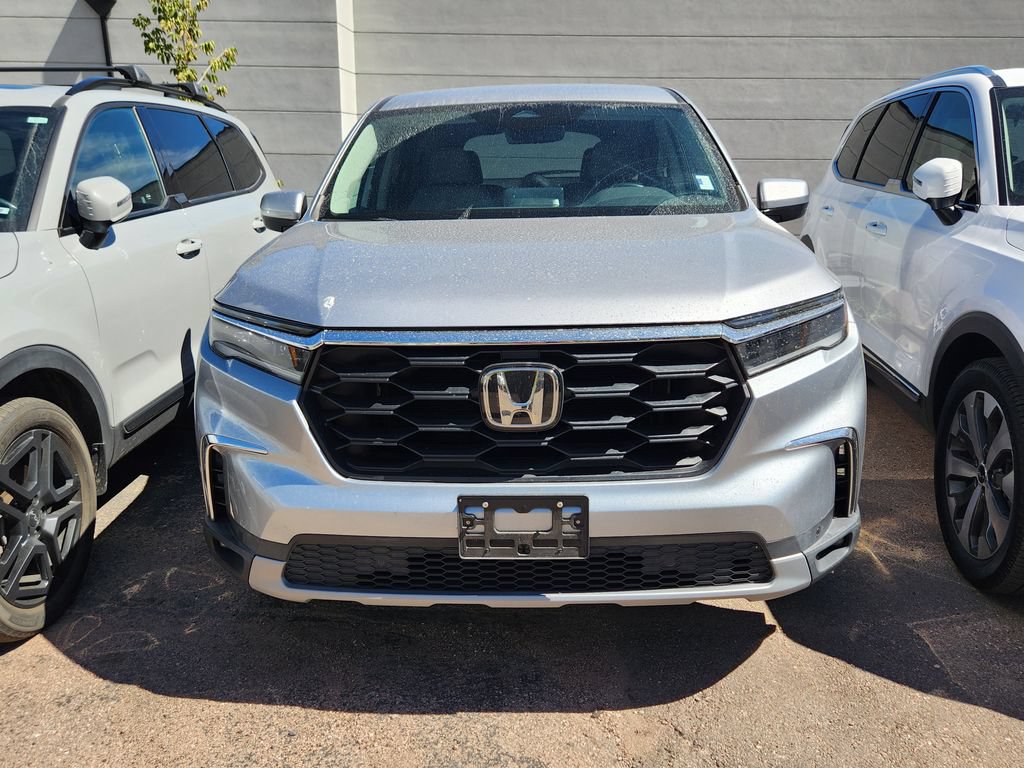 Used 2023 Honda Pilot EX-L image 2