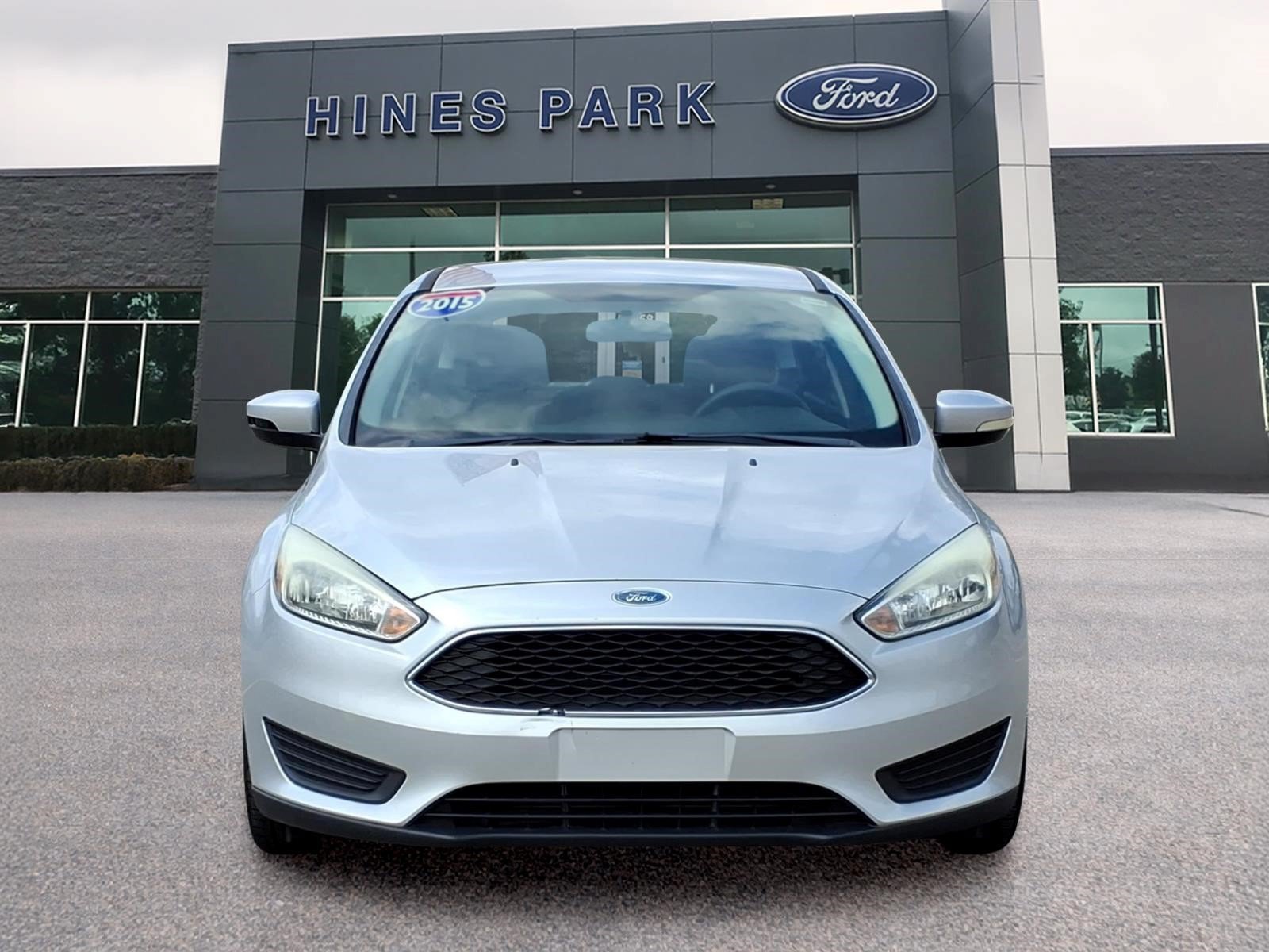 Used 2015 Ford Focus SE w/ Interior Protection Package FWD image 2