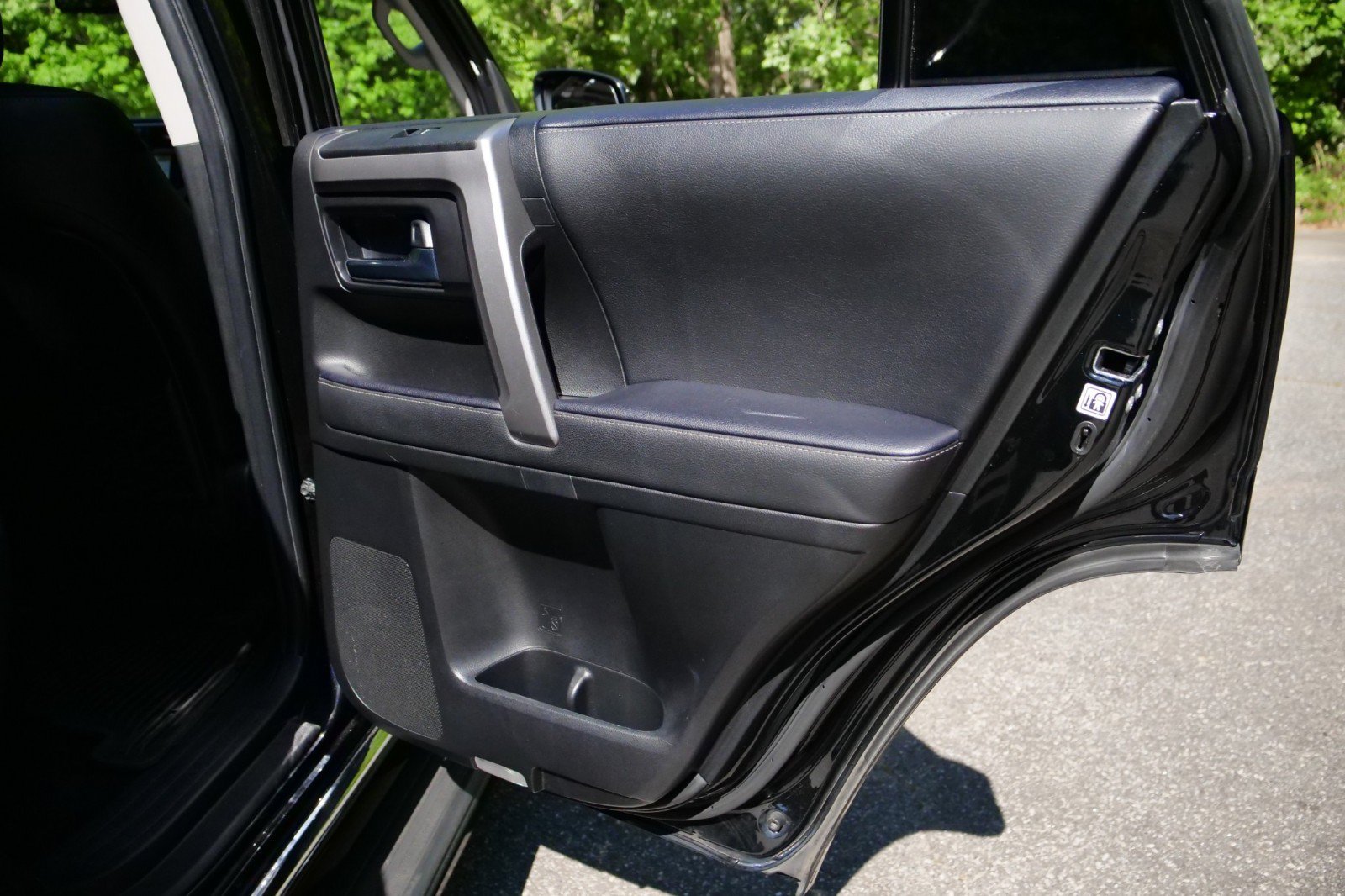 Used 2023 Toyota 4Runner Limited AWD/4WD image 34