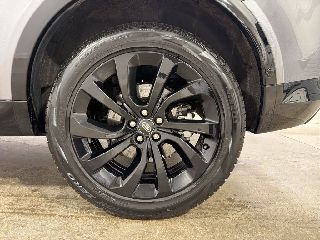 Used 2025 Land Rover Discovery Sport Dynamic SE image 30
