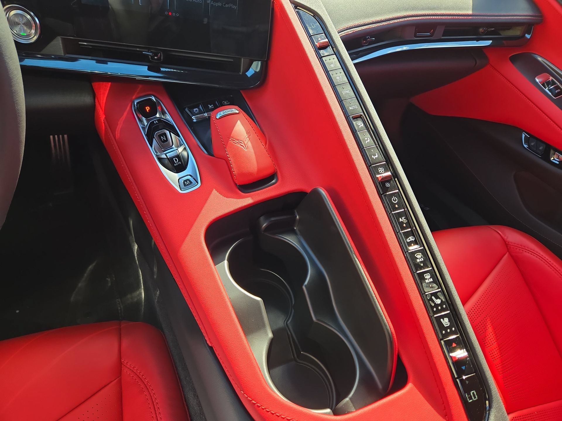 Used 2025 Chevrolet Corvette E-Ray w/ Stealth Interior Trim Package AWD/4WD image 22