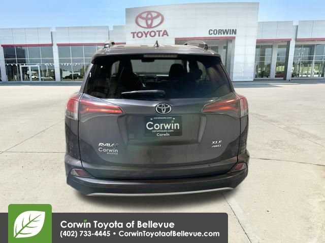 Used 2018 Toyota RAV4 XLE image 4