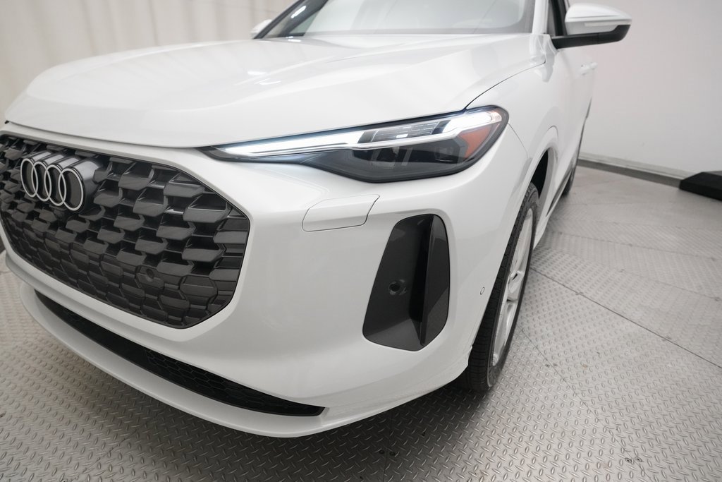 Used 2025 Audi Q5 Premium Plus w/ Premium Plus image 3