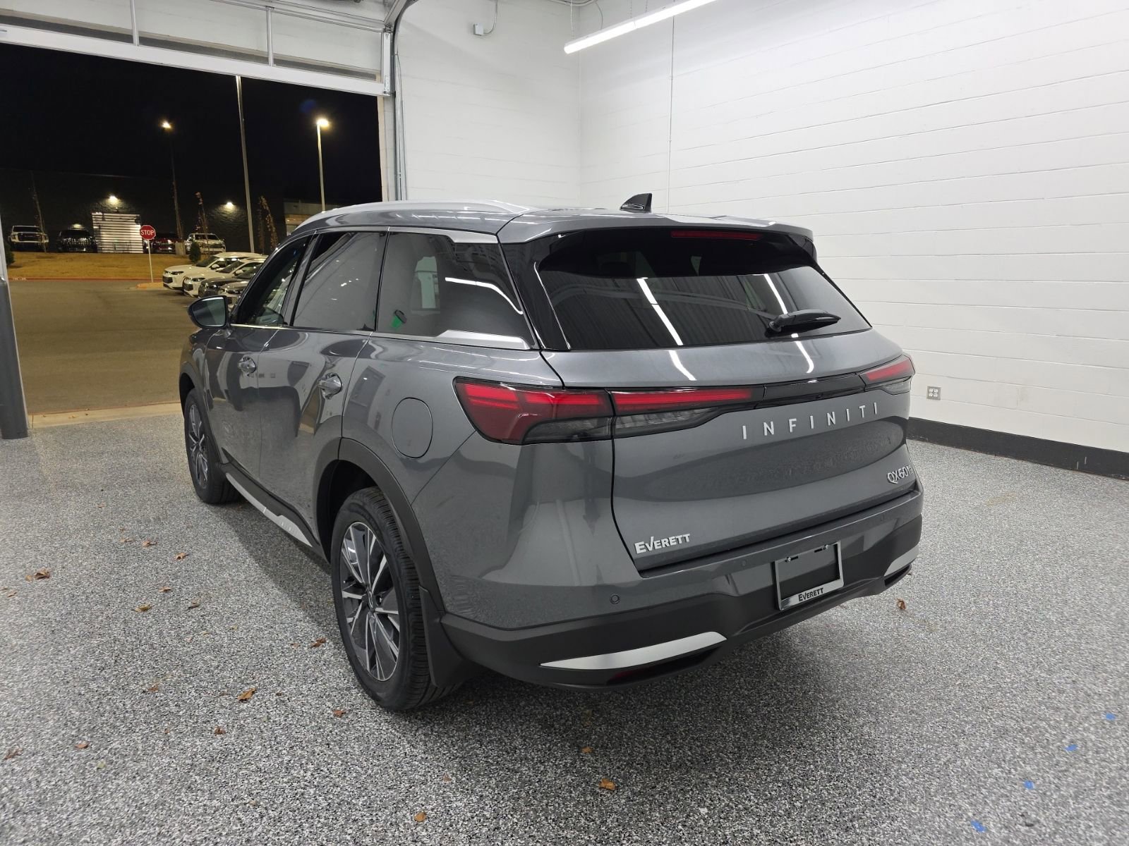 New 2026 INFINITI QX60 Luxe w/ Cargo Package AWD/4WD image 3