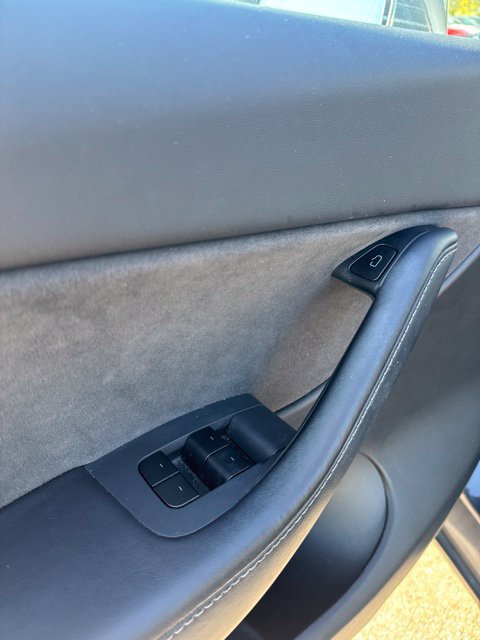 Used 2021 Tesla Model Y Long Range AWD/4WD image 19