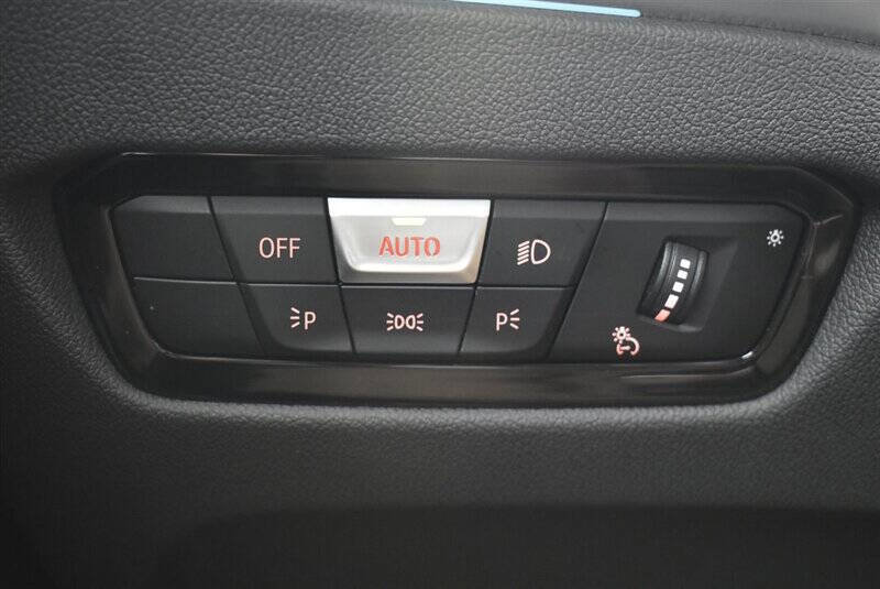 Used 2023 BMW M2 w/ Lighting Package image 16