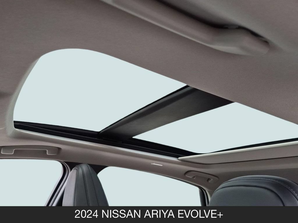 Used 2024 Nissan Ariya FWD image 16