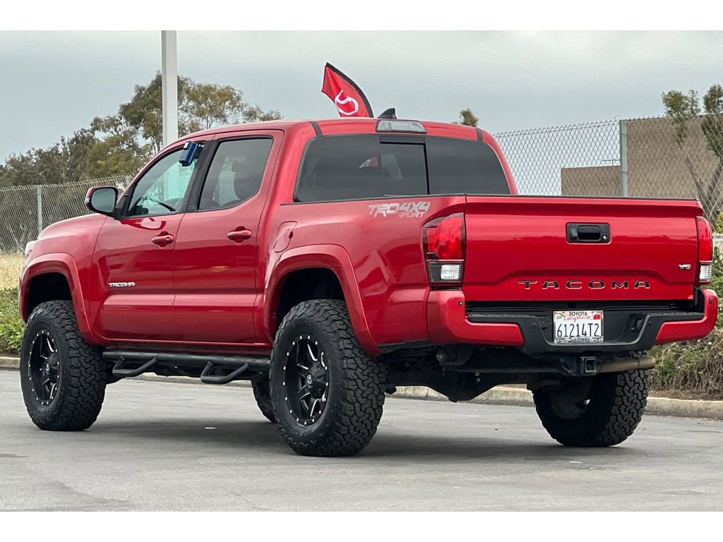 Used 2019 Toyota Tacoma TRD Sport w/ Technology Package AWD/4WD image 6