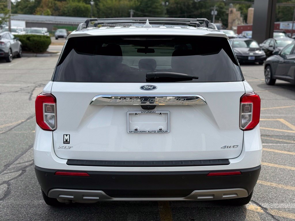 Used 2021 Ford Explorer XLT w/ Equipment Group 202A AWD/4WD image 5