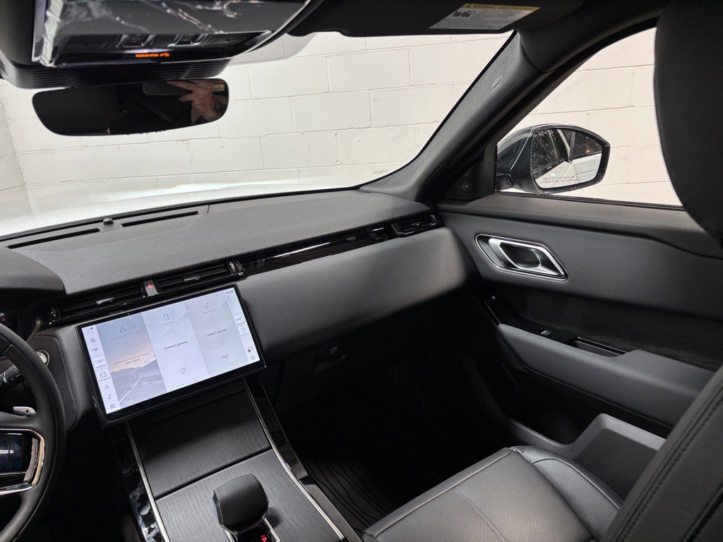 New 2026 Land Rover Range Rover Velar S image 34