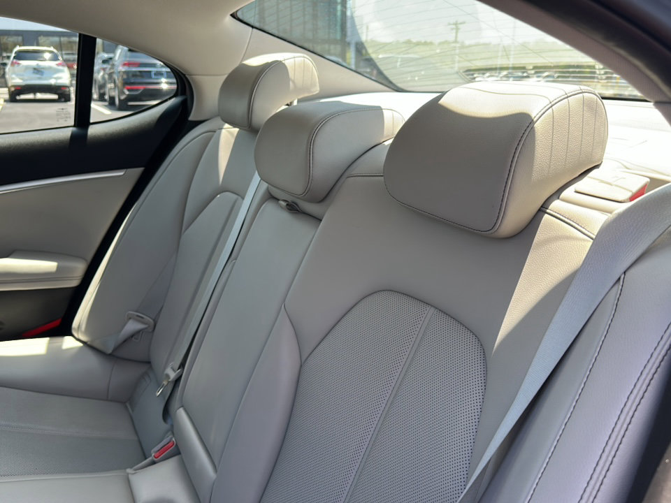 Used 2019 Genesis G70 2.0T Sport RWD image 19