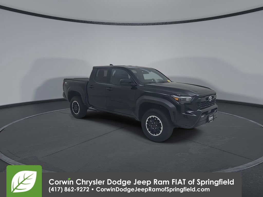 Used 2025 Toyota Tacoma TRD Off-Road image 3