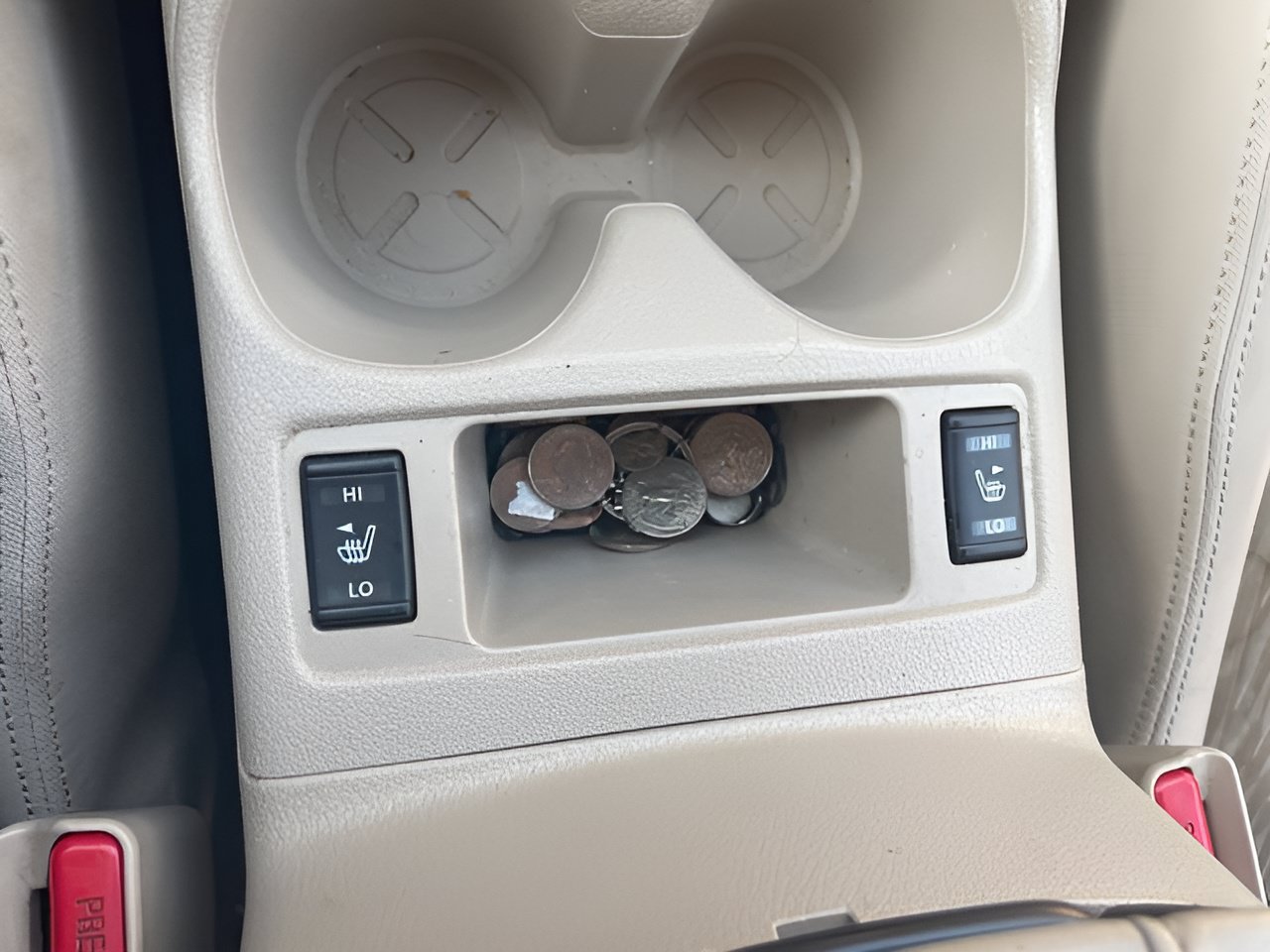 Used 2017 Nissan Rogue SV AWD/4WD image 18