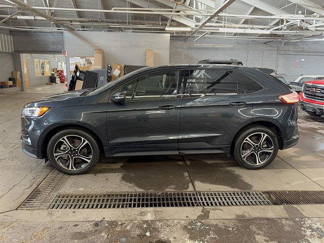 Used 2023 Ford Edge ST AWD/4WD image 2