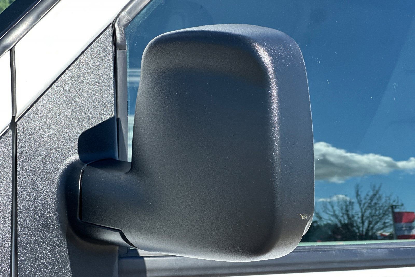 Used 2023 GMC Savana 2500 Extended w/ Driver Convenience Package image 48