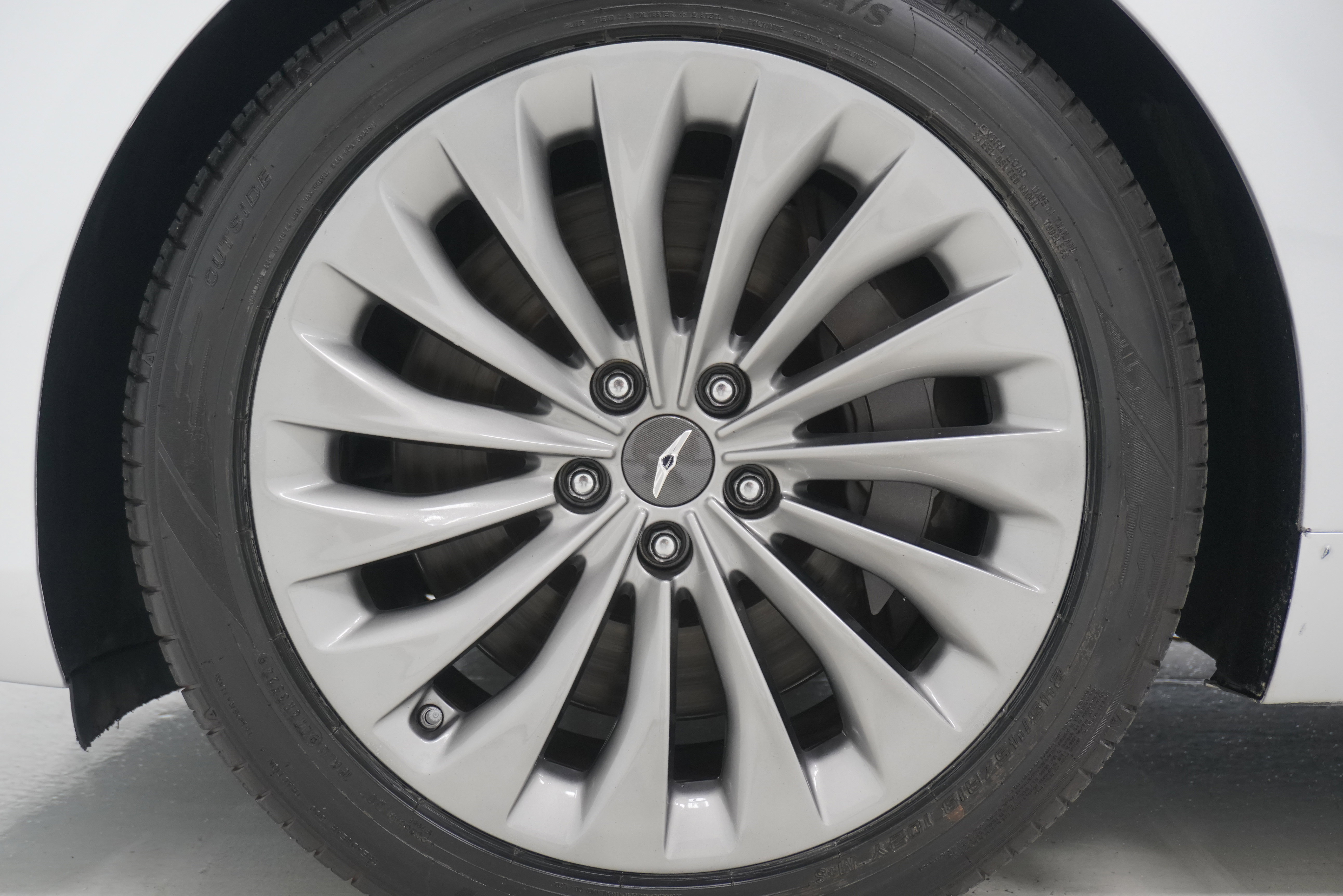 Used 2019 Genesis G90 3.3T Premium image 35