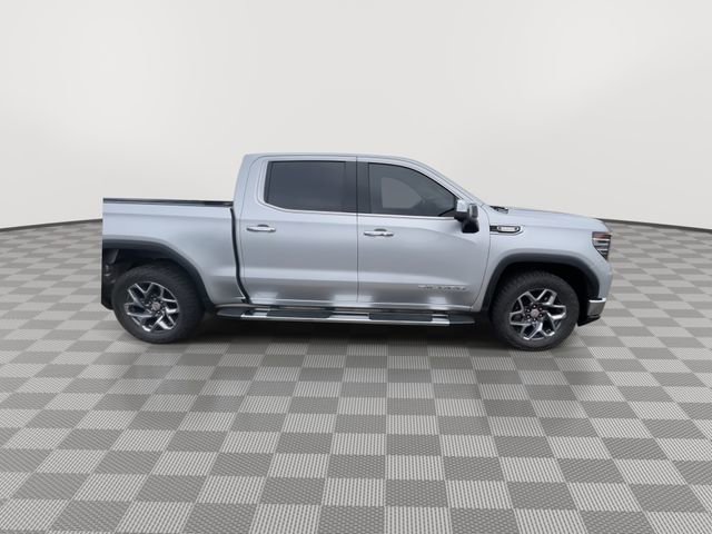 Used 2022 GMC Sierra 1500 SLT w/ SLT Premium Plus Package AWD/4WD image 9