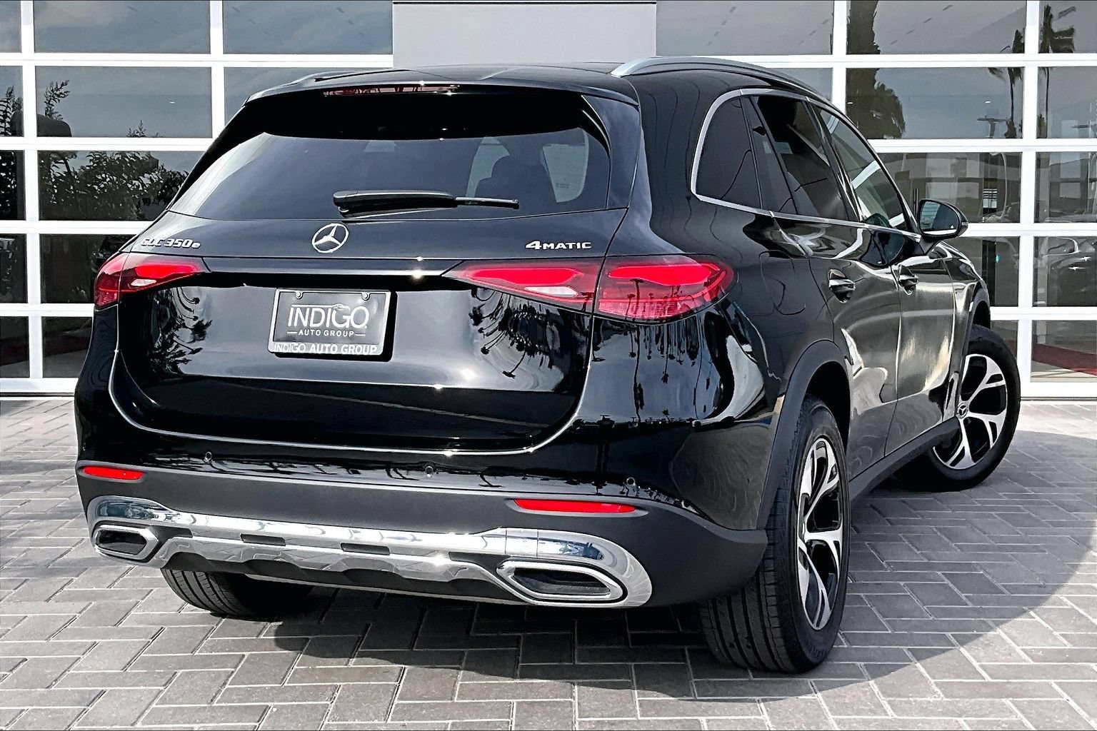 Used 2025 Mercedes-Benz GLC 350e 4MATIC image 13