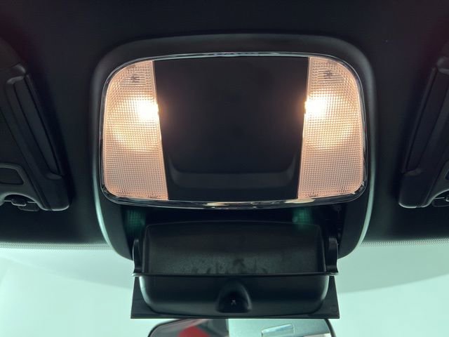 Used 2022 Dodge Charger SXT image 33