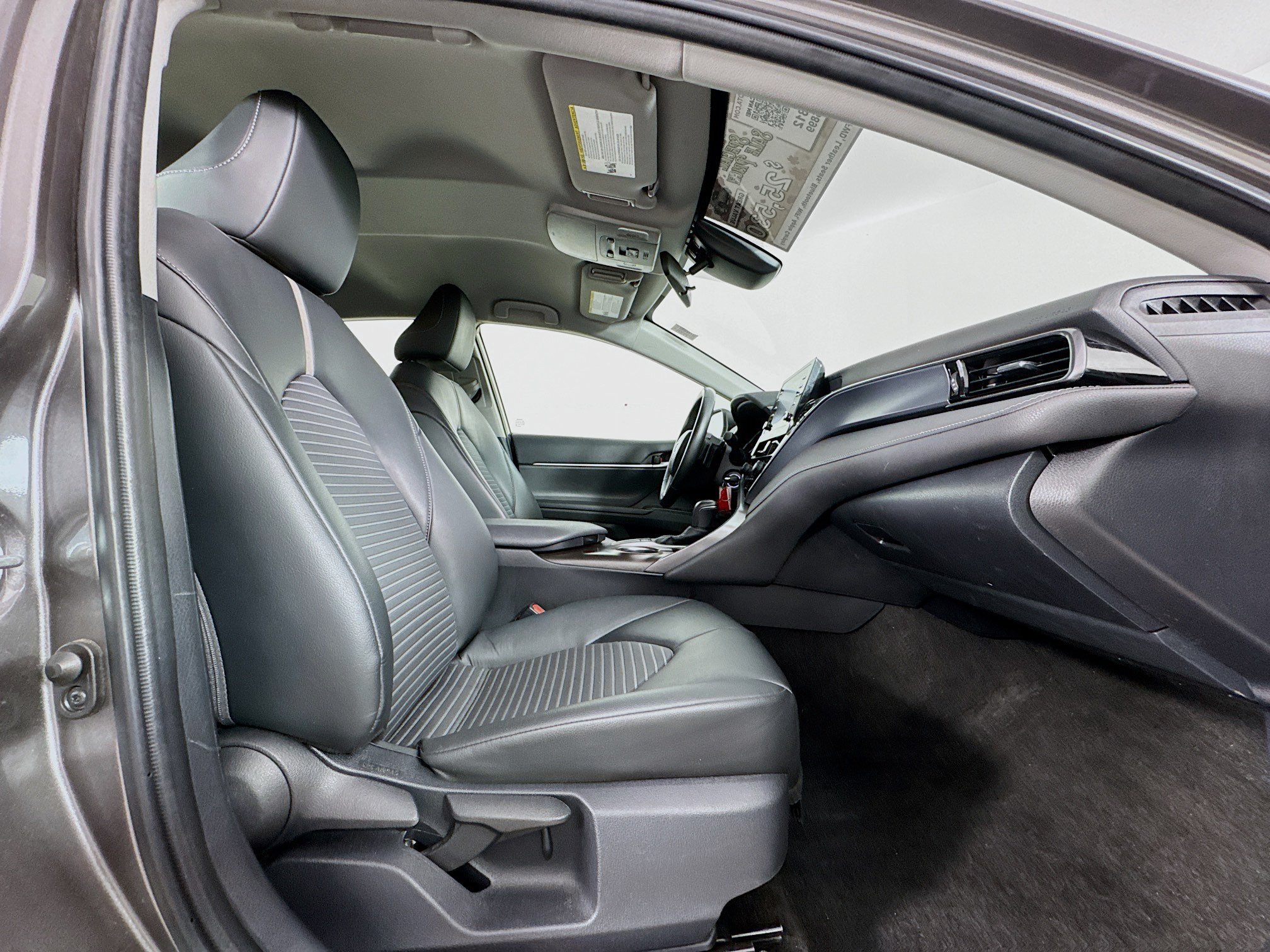 Used 2023 Toyota Camry SE FWD image 26