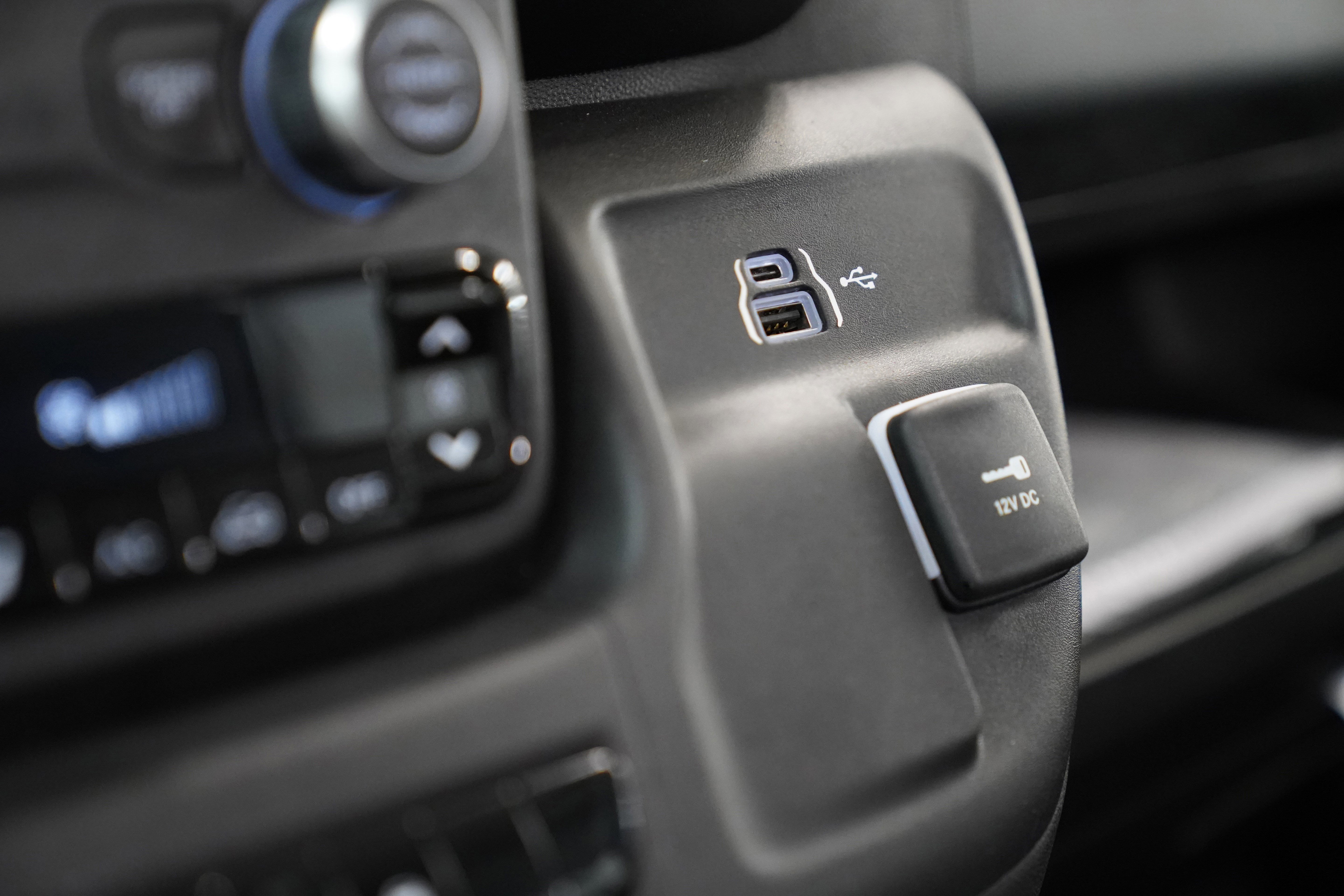 Used 2024 RAM ProMaster 3500 w/ Delivery Van Package image 30