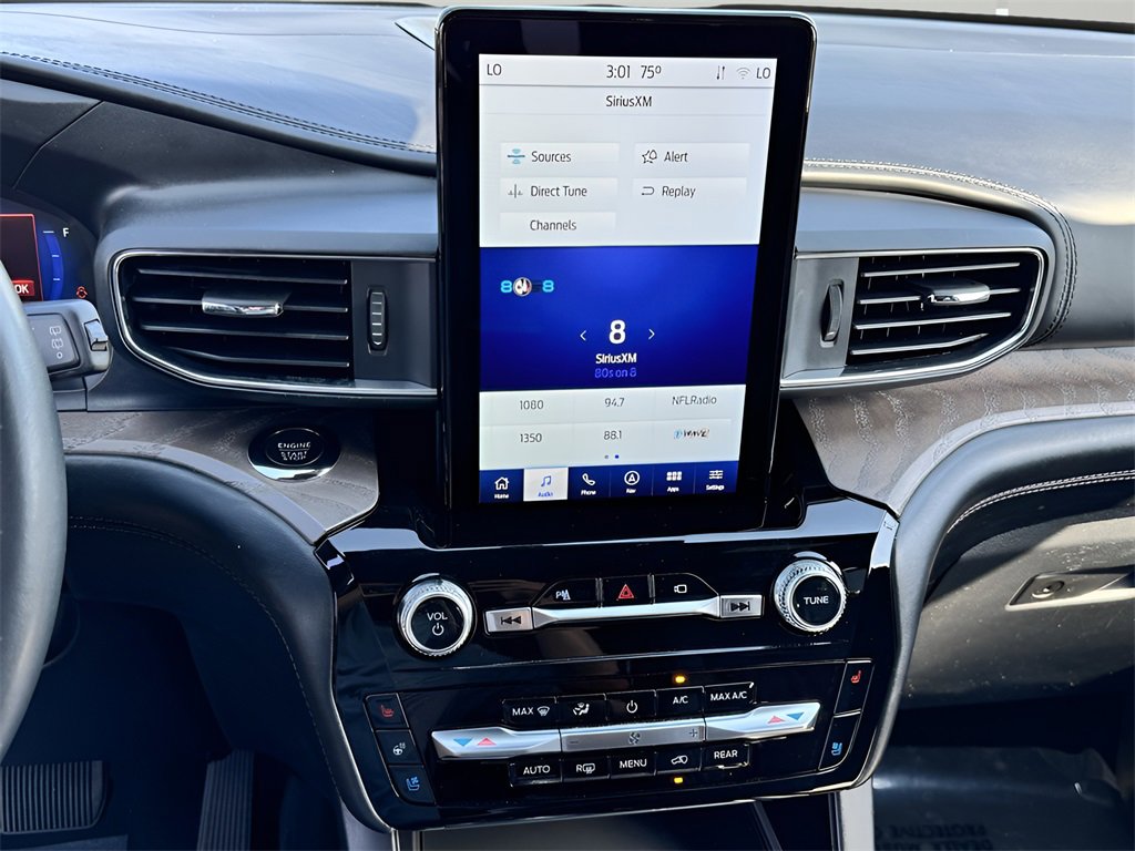 Used 2022 Ford Explorer Platinum w/ Equipment Group 601A image 8