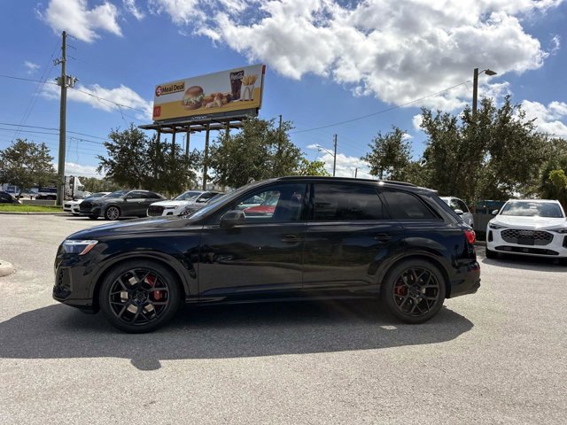 New 2026 Audi SQ7 Prestige image 3