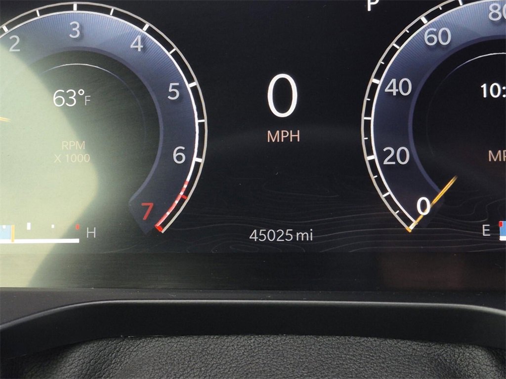 Used 2023 Jeep Grand Cherokee Altitude image 16