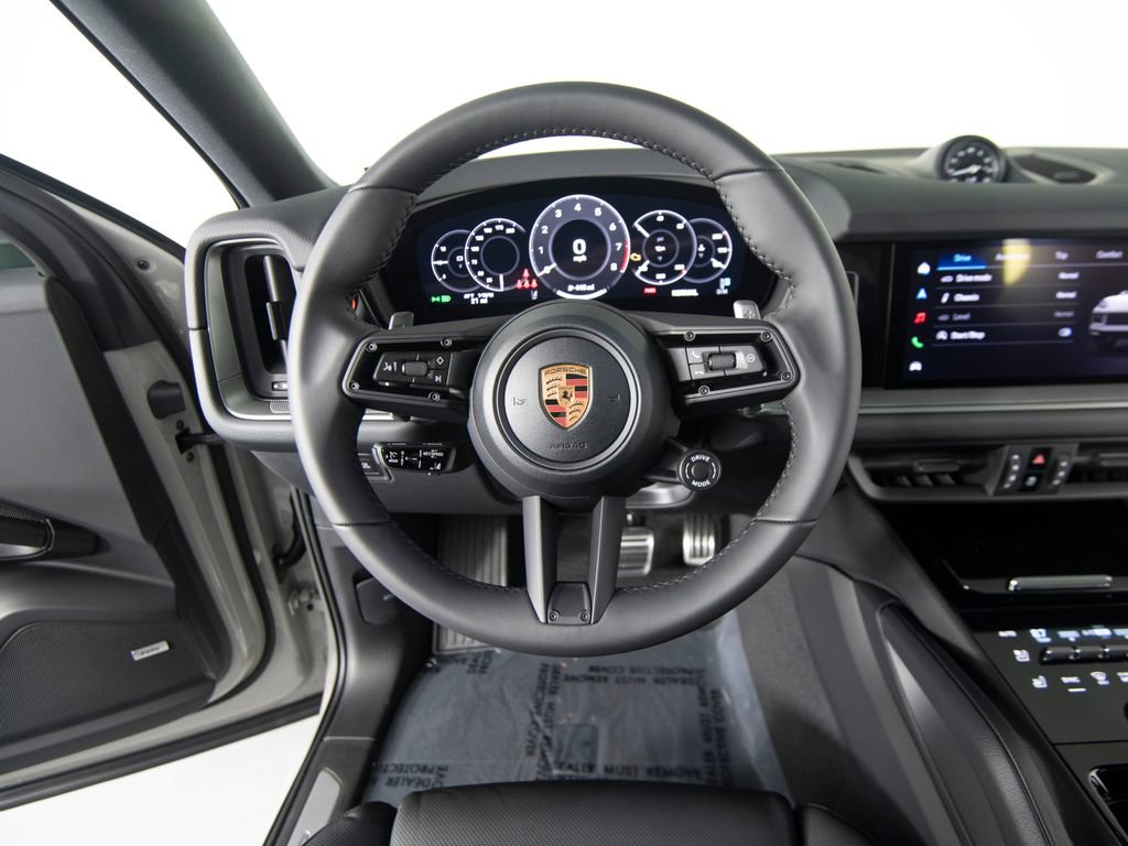 New 2026 Porsche Cayenne S image 18