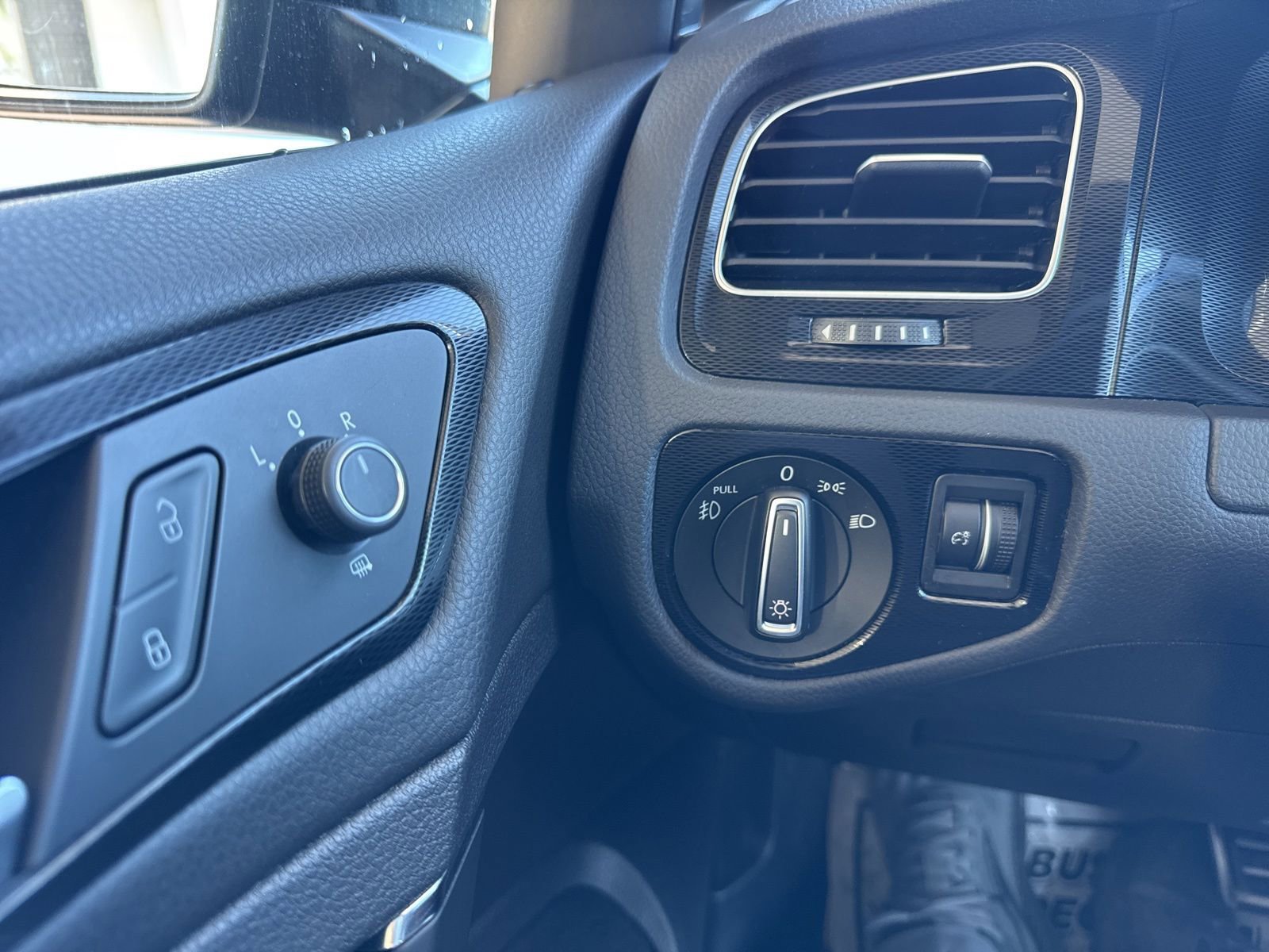 Used 2017 Volkswagen GTI S image 19