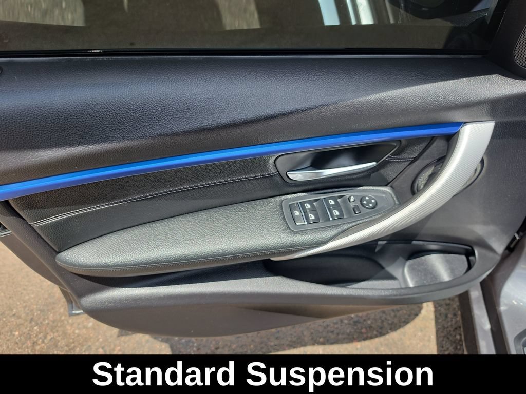 Used 2018 BMW 340i xDrive Sedan w/ Premium Package AWD/4WD image 10