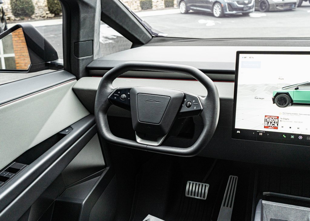 Used 2024 Tesla Cybertruck AWD Crew Cab image 13