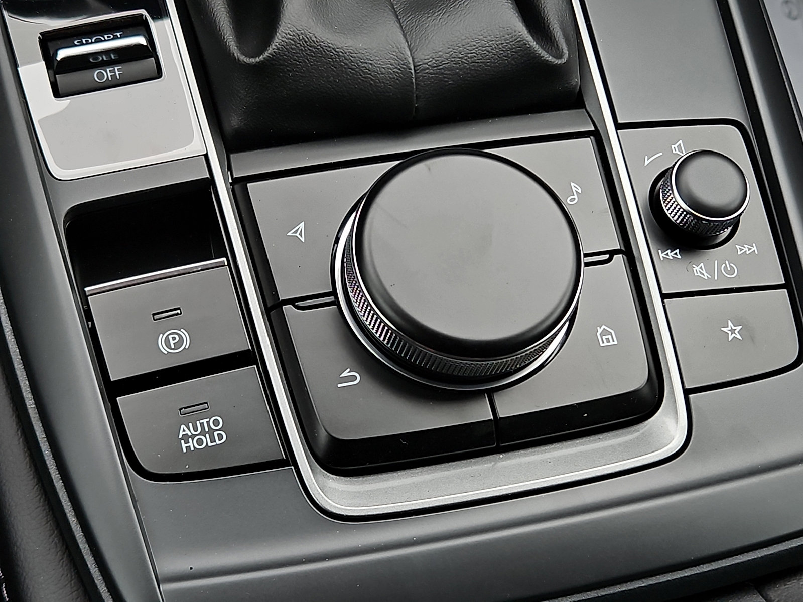 New 2026 MAZDA CX-30 AWD 2.5 S w/ Select Sport Pkg image 19