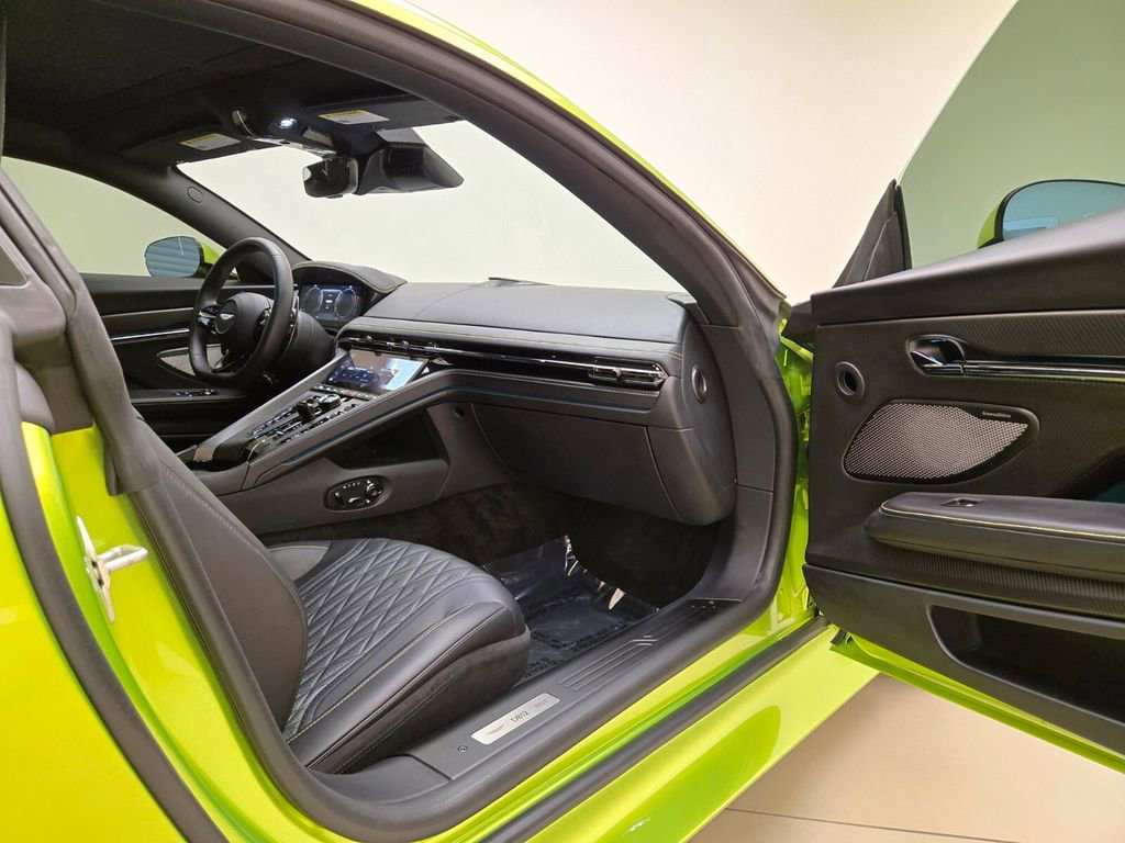 Used 2024 Aston Martin DB12 Coupe RWD image 21