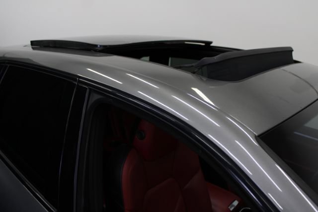 Used 2015 Porsche Cayenne S AWD/4WD image 31